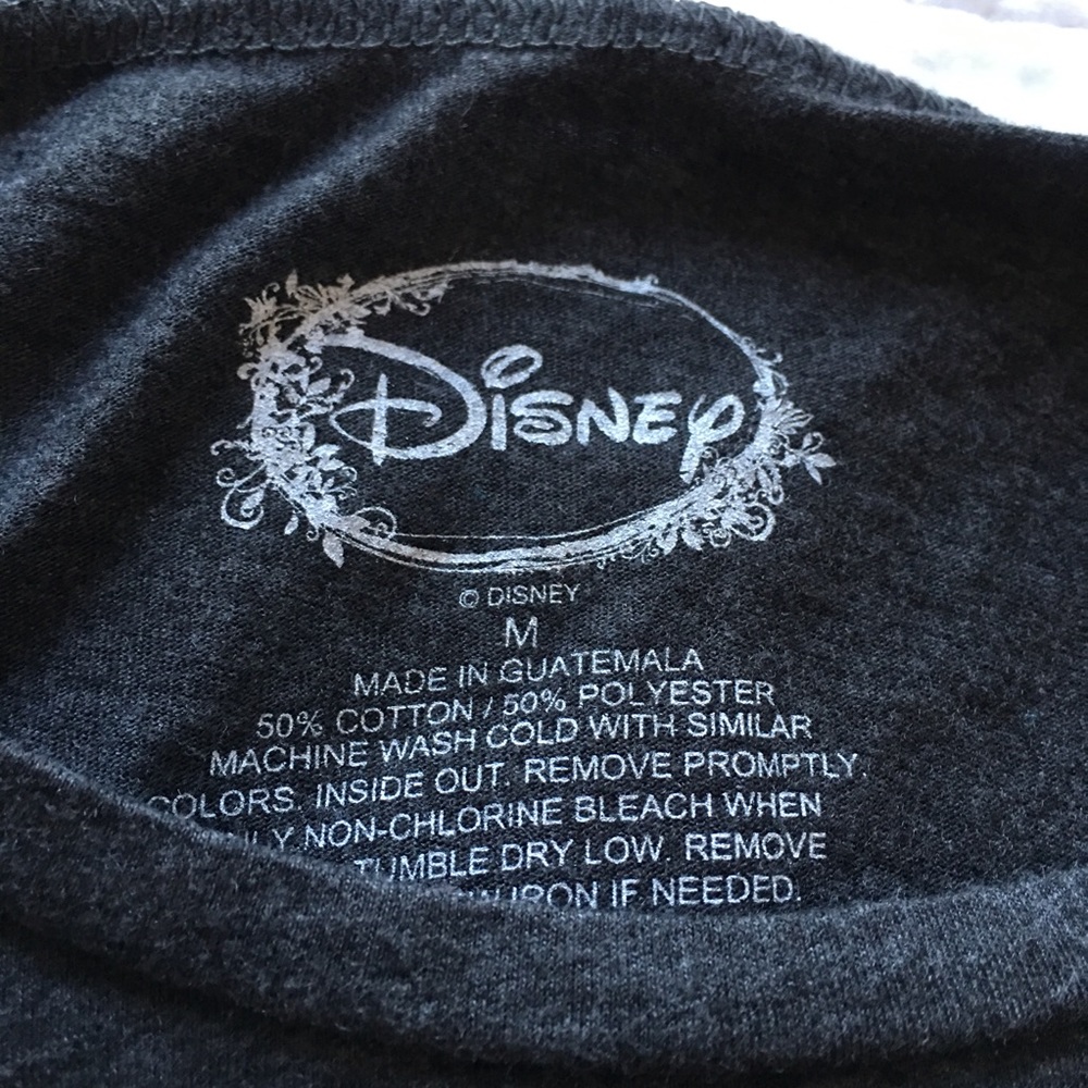 Mickey and Minnie crop shirts - Picture 3 of 5